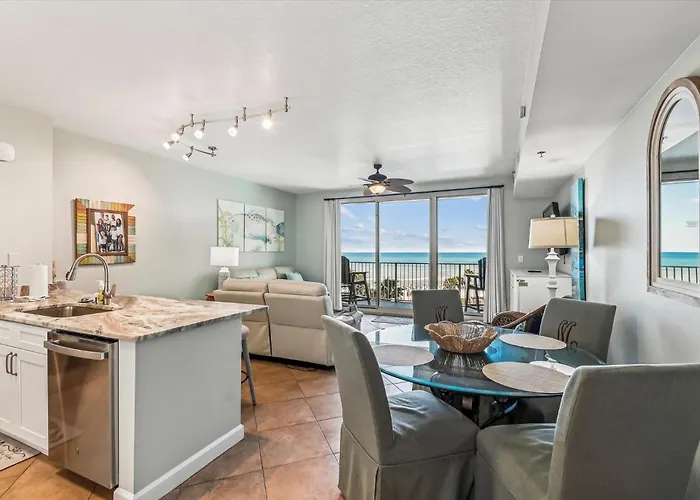 Shores Of Panama 521 - 2 Bedroom Bunks Sleeps 6, Reserved Parking! Condo