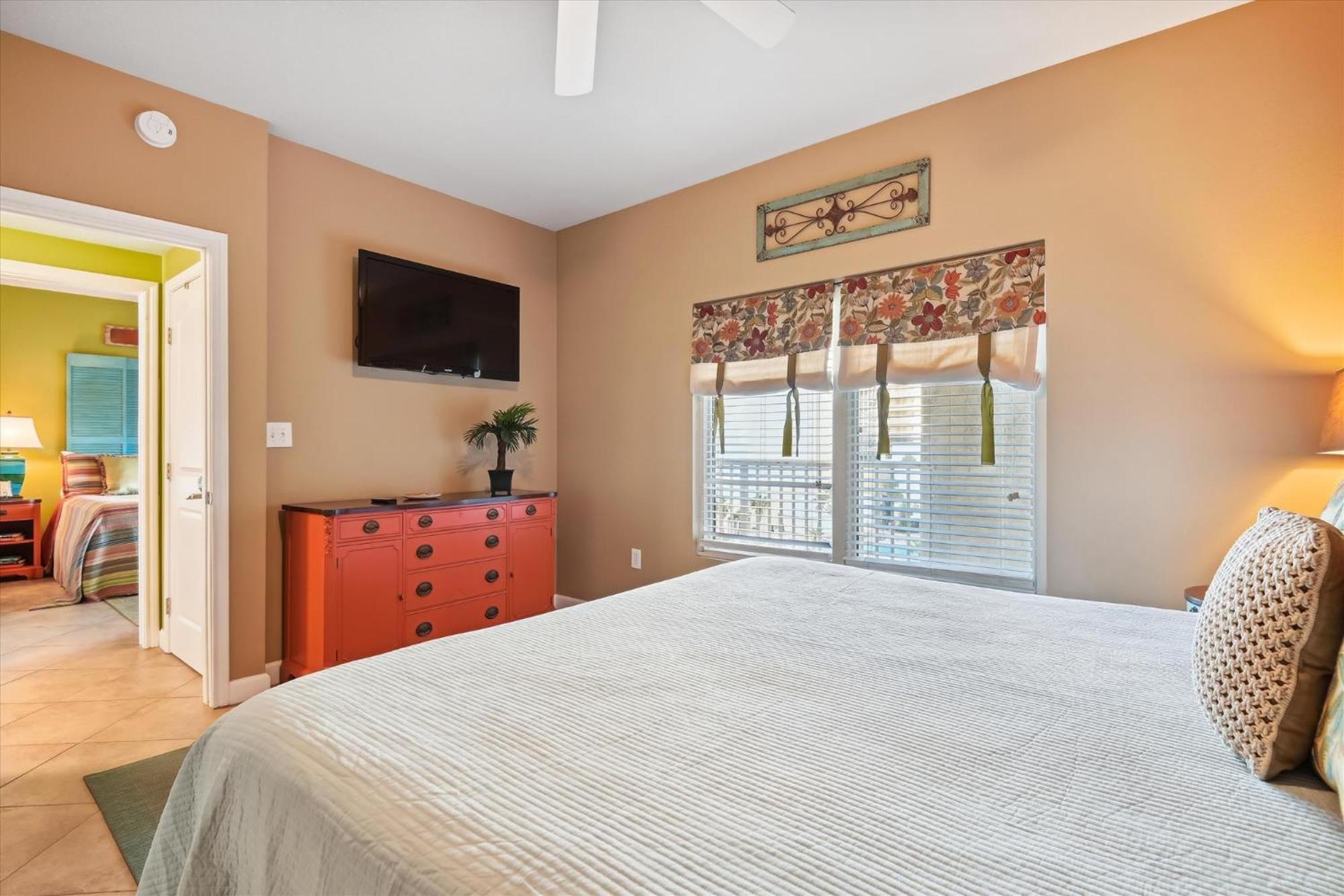 Shores Of Panama 521 - 2 Bedroom Bunks Sleeps 6, Reserved Parking! *