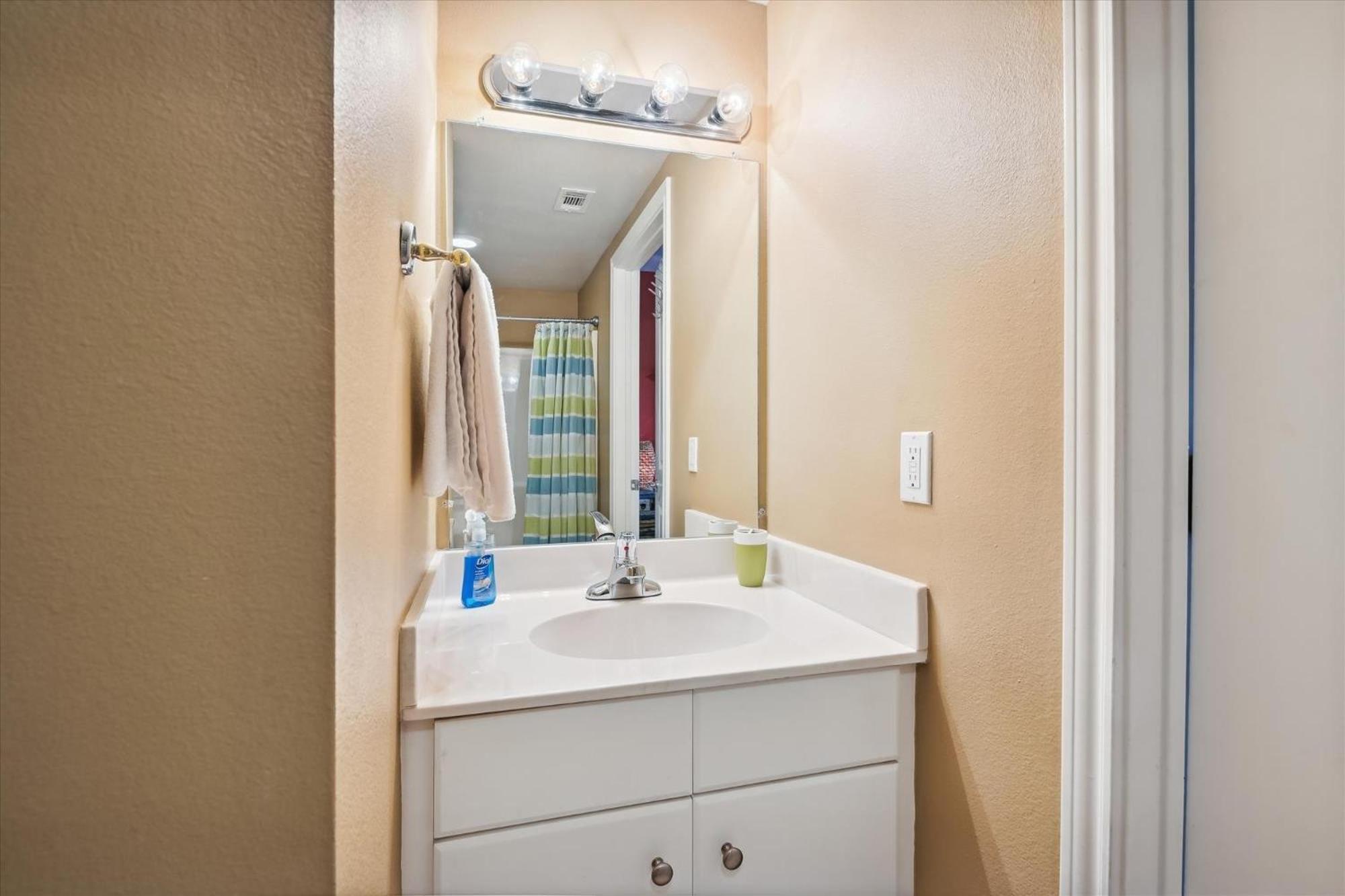 Apartment Shores Of Panama 521 - 2 Bedroom Bunks Sleeps 6, Reserved Parking!