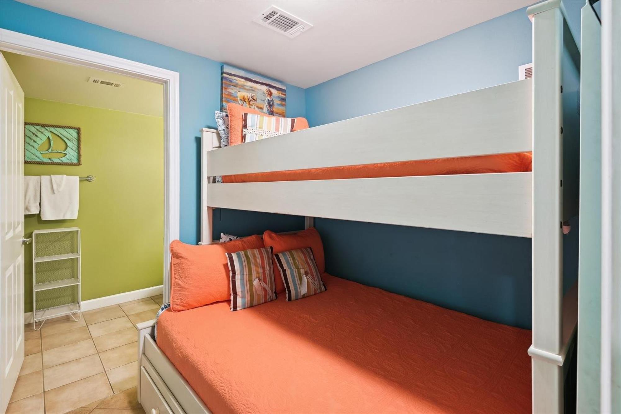 Shores Of Panama 521 - 2 Bedroom Bunks Sleeps 6, Reserved Parking! Apartment Panama City Beach