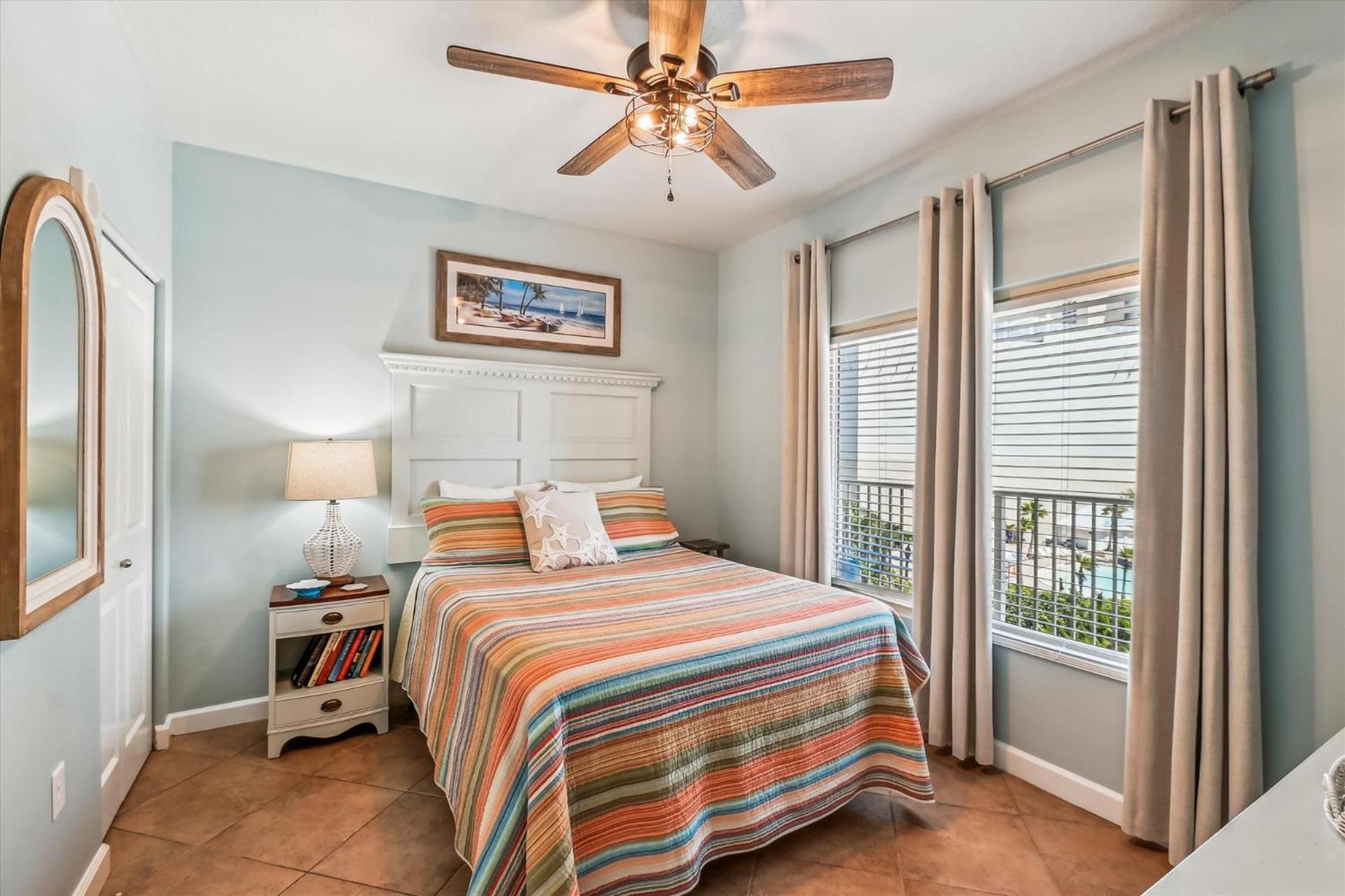 Shores Of Panama 521 - 2 Bedroom Bunks Sleeps 6, Reserved Parking! *