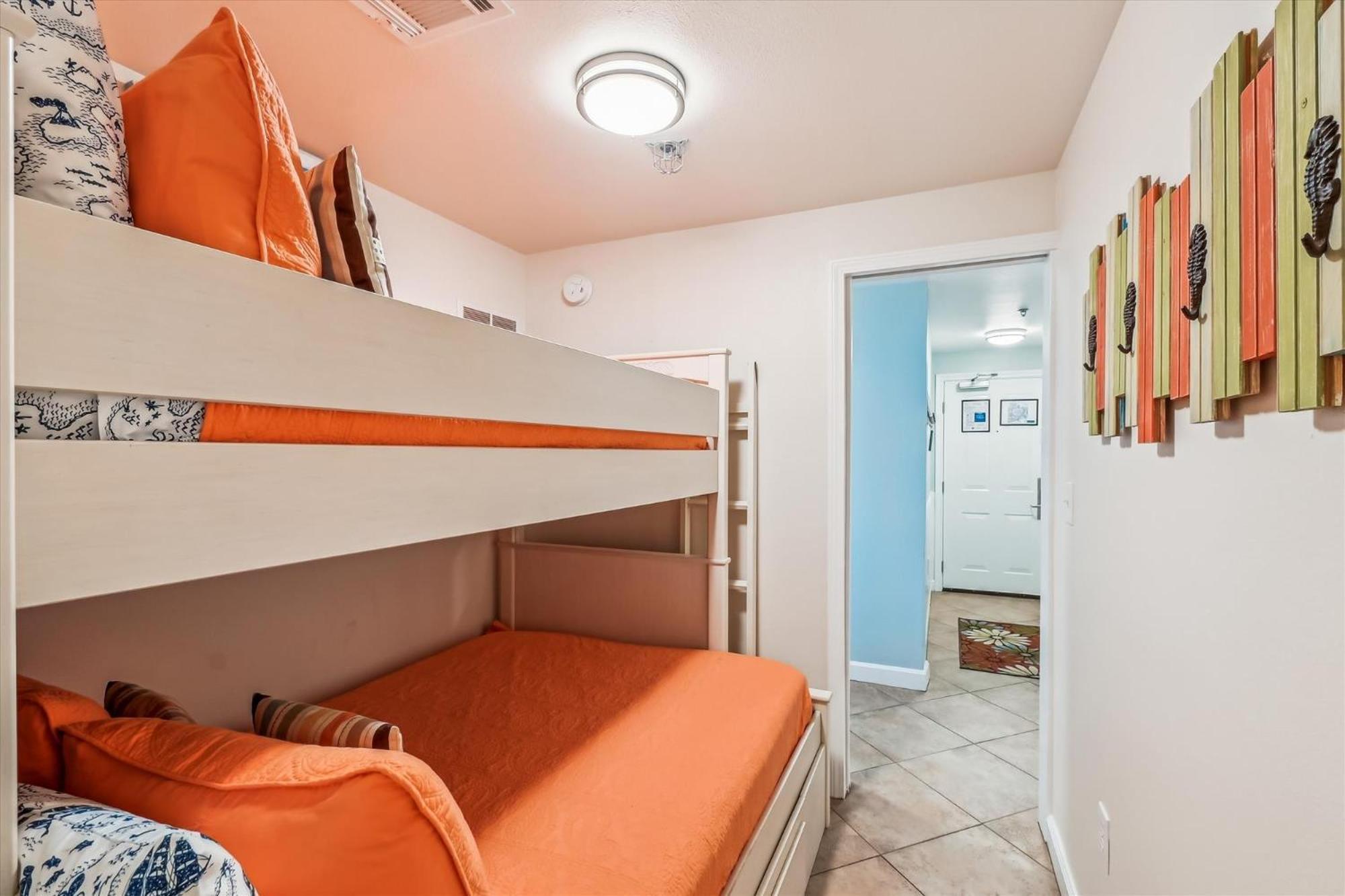 Shores Of Panama 521 - 2 Bedroom Bunks Sleeps 6, Reserved Parking! Apartment Panama City Beach